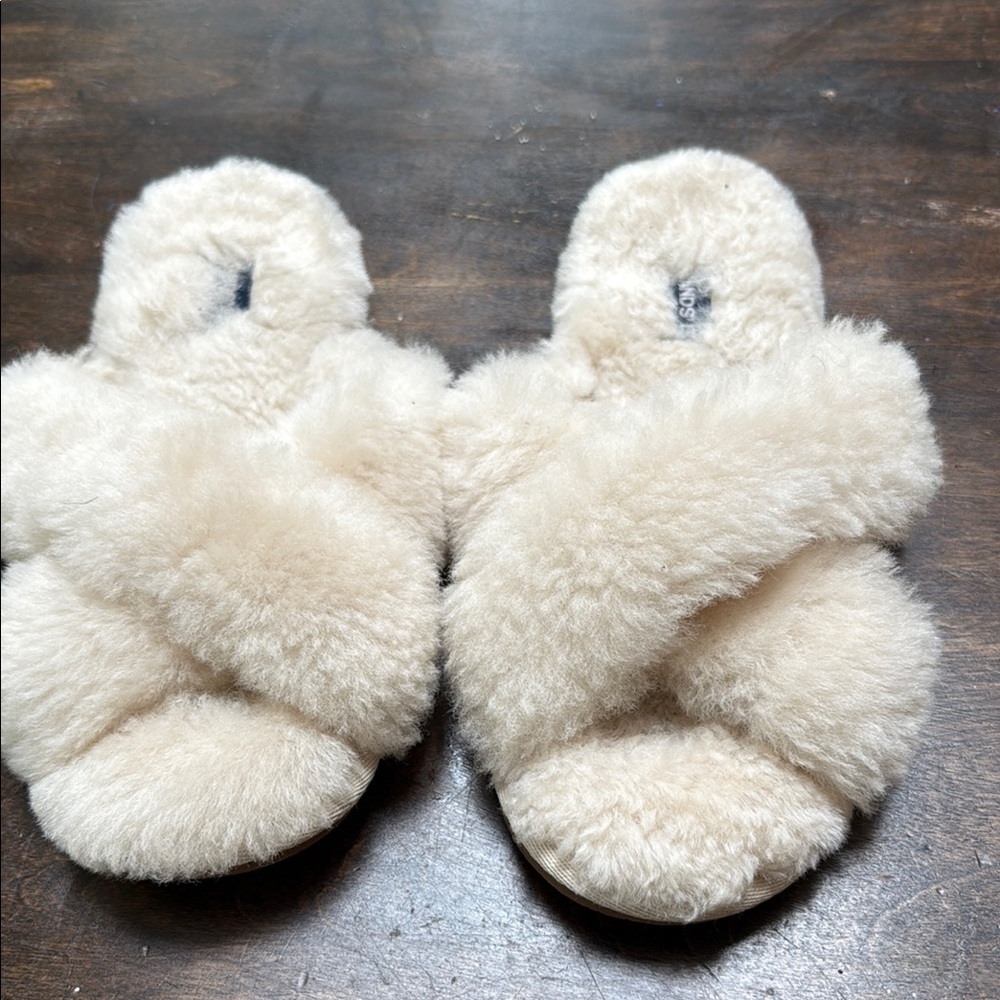 Lands’s End Plush Cream Genuine Shearling Slippers